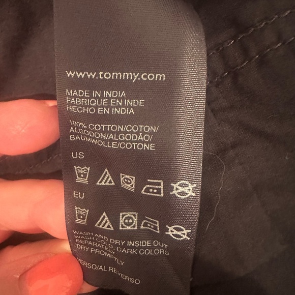 Vintage Tommy Hilfiger Black SS Blouse Back Toe Button Details Sz M Biker - Picture 9 of 10